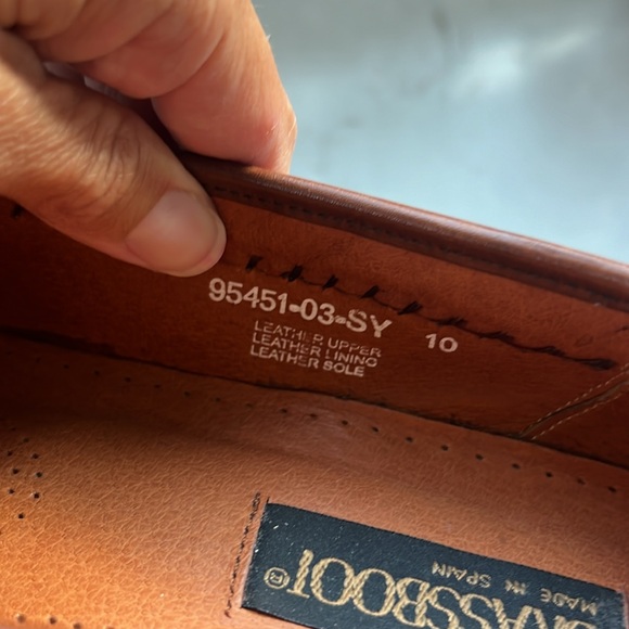 Brass Boot Tasseled Leather Loafers main image 9